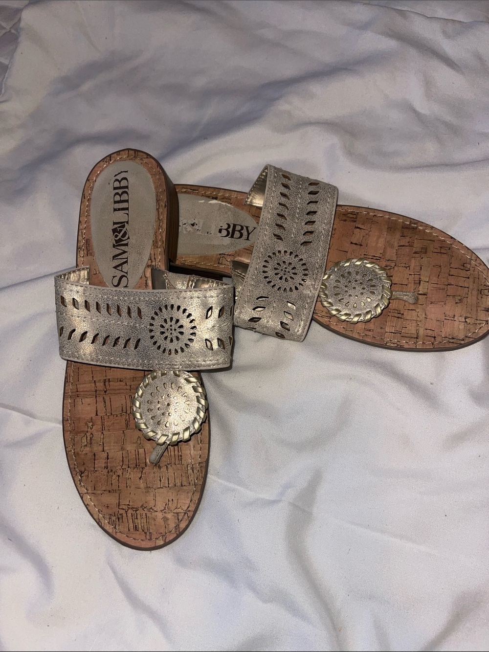 Sam & Libby gold tone, thongs